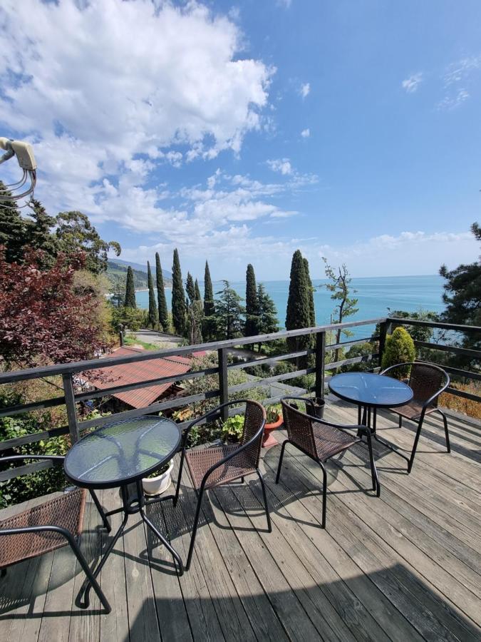 Hôtel Ривер Гагра Extérieur photo